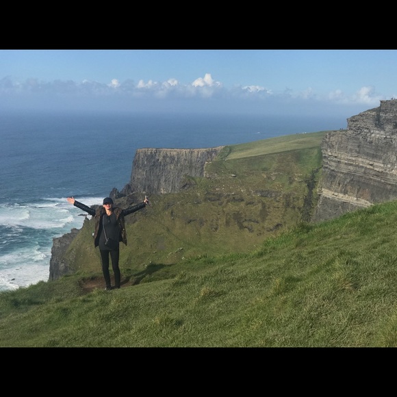 🕊About me 🙋🏻🌿 - Picture 3 of 4